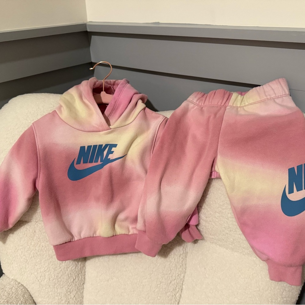 Nike Tie Dye Hoodie and Sweatpants Set